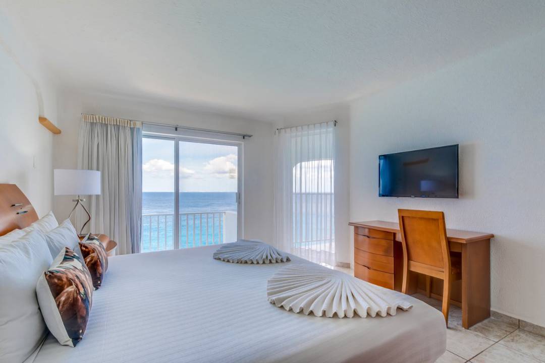 One bedroom king suites coral princess golf dive resort hotel cozumel One bedroom king suites coral princess golf dive resort hotel cozumel